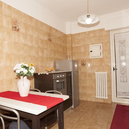 Laura Bed & Breakfast Pescara Exterior photo